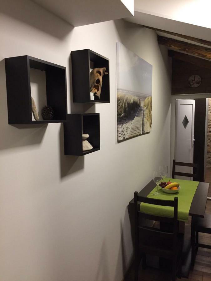 Lukadora Apartment Пула Екстериор снимка