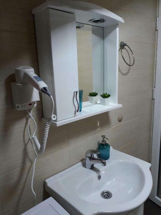 Lukadora Apartment Пула Екстериор снимка
