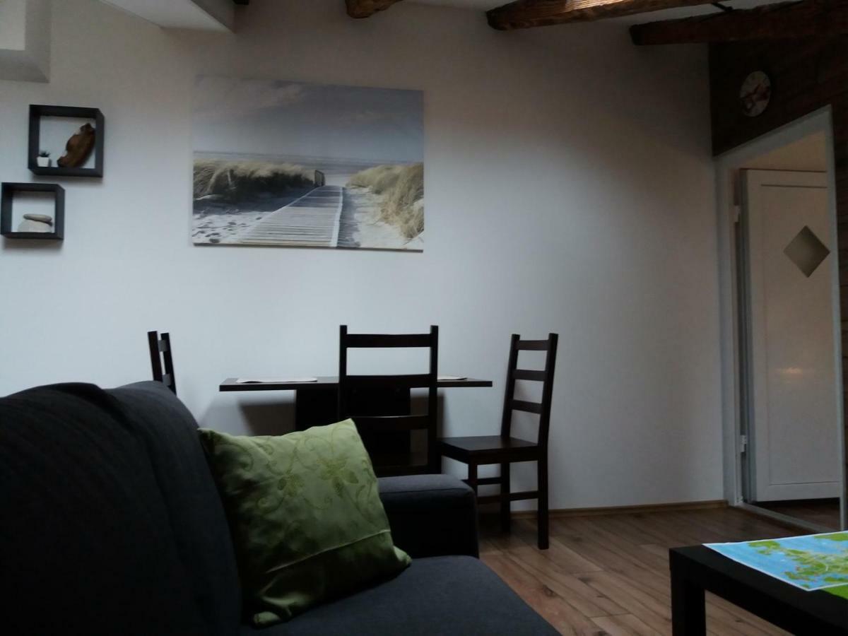 Lukadora Apartment Пула Екстериор снимка
