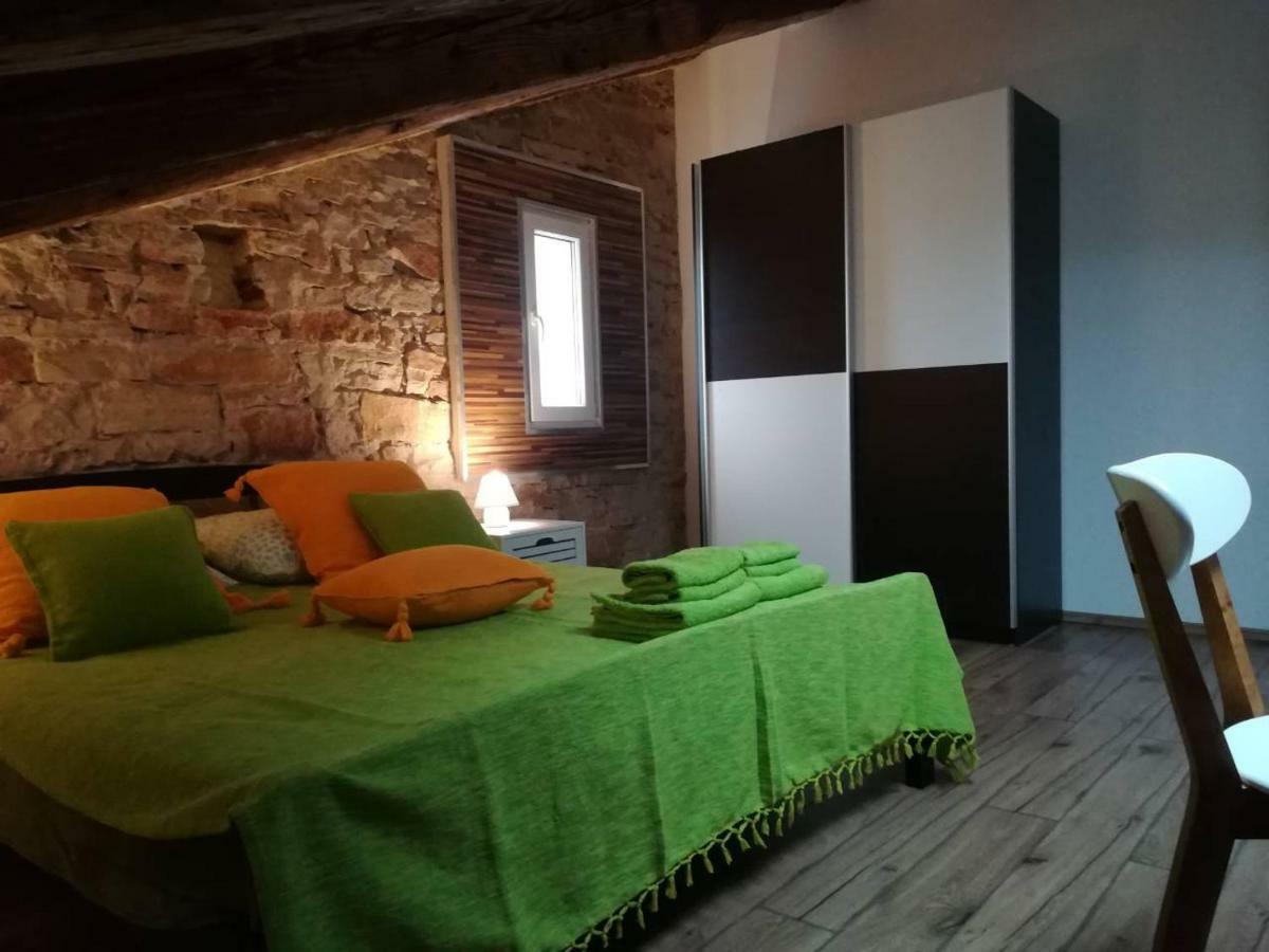 Lukadora Apartment Пула Екстериор снимка