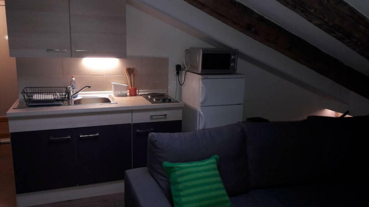 Lukadora Apartment Пула Екстериор снимка